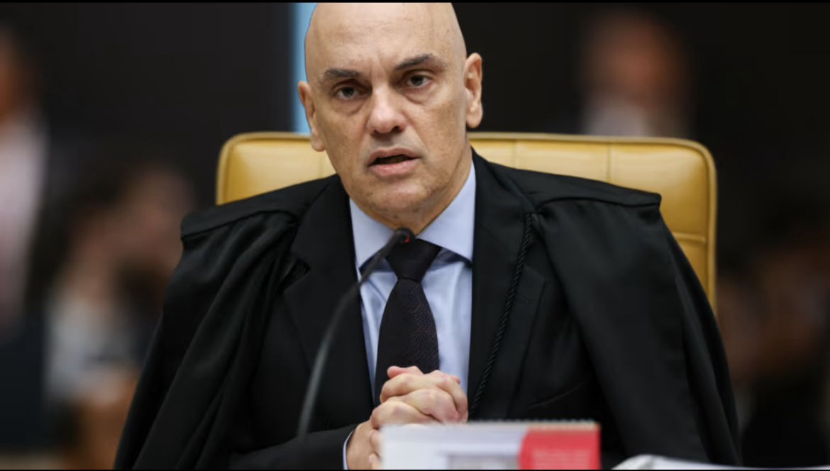 moraes-solta-presa-do-8-de-janeiro-apos-confusao-burocratica:-tornozeleira,-proibicoes-e-escandalo-a-vista