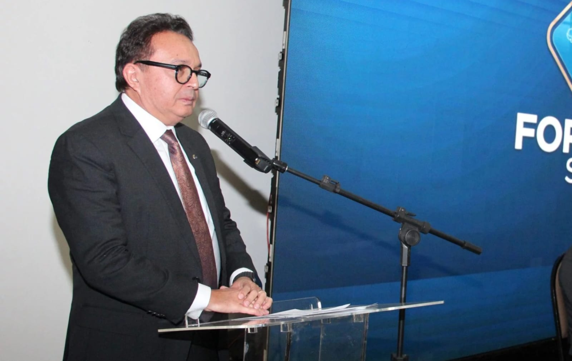 presidente-da-febrac-alerta-que-fim-da-escala-6×1-pode-elevar-custos,-gerar-desemprego-e-reajustes-de-precos