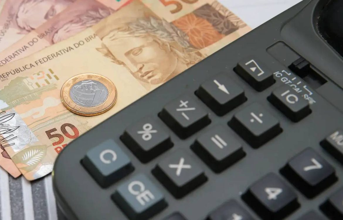 brasil-tem-recorde-de-familias-endividadas-e-mais-contas-em-atraso,-revela-pesquisa-da-cnc